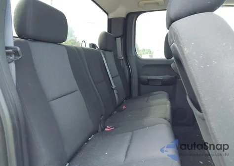 2010 Chevrolet Silverado C1500 Lt z USA, uszkodzony, nr VIN 1GCSCSE07AZ293770